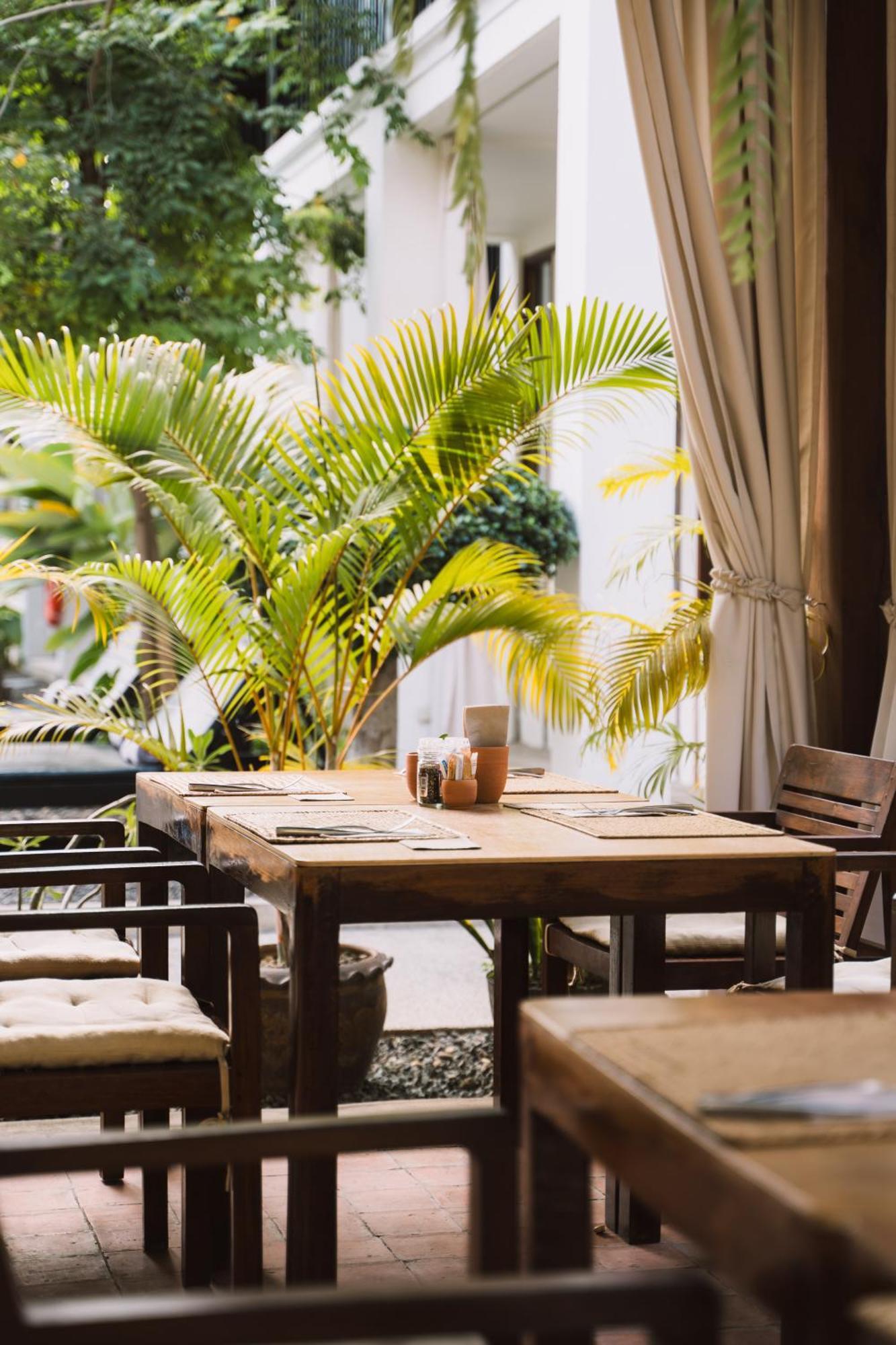 Le Sen Boutique Hotel Луанг Прабанг Екстериор снимка